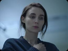 Rooney Mara in A Ghost Story (2017, David Lowery) 🇺🇲