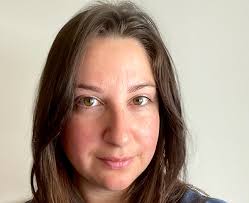 Cemrenaz Uyguner, Artist