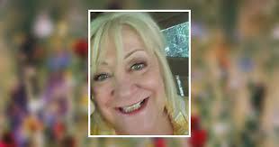 Eloise Connolly's Instagram, Twitter & Facebook