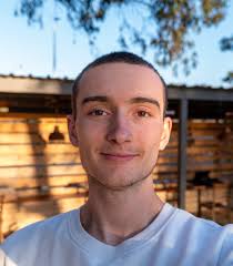 Efficient Farm Hand 🍃🚜** Hi everyone! I'm **Gabriel**, currently in  **Western Australia**