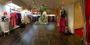Boutique de ropa de señora y chica joven a precios muy competitivos. Apparel Boutique Vestidos De Fiesta Y De Madrina Revista Novias
