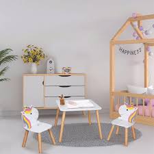 Comparez les prix des chaises et tables parmi les offres de nos partenaires marchands, et achetez en ligne. Table Et 2 Chaises Licorne Lily Blanches Enfant Eminza