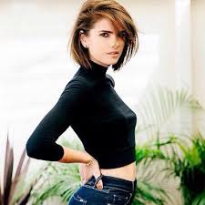Check out this biography to know about her childhood, family life, achievements and other facts about her life. Shelley Hennig Daily Hennigdaily Twitter