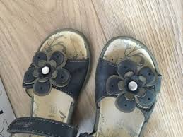 Er ist perfekt als kleine überraschung, anhänger für ein geschenk, dein schlüsselbund, deine tasche, den weihnachtsbaum diese häkelanleitung beeinhaltet den schlüsselanhänger blumelina. Primigi Sandalen Blau Leder Blume Lina Grosse 27 Top In Kiel Hassee Vieburg Gebrauchte Kinderschuhe Grosse 27 Kaufen Ebay Kleinanzeigen