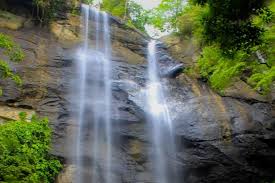 Featured post biaya dan perjalanan ke air terjun barambai : 3 Tempat Wisata Air Terjun Yang Paling Hits Di Bone