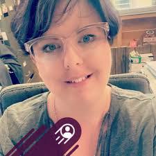 Sandra Hubble's Instagram, Twitter & Facebook