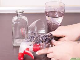 Comment Fabriquer De L Hydrolat De Lavande 12 Etapes Lavender Water Lavender Water Recipe Lavender Room Spray