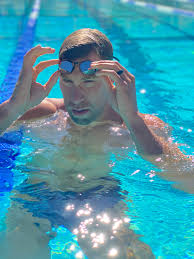 Matt grevers (born march 26, 1985 in lake forest, illinois) is a professional american swimmer. Matt Grevers