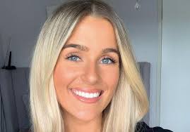 Aussie influencer 'upset and angry' over claims she edits her Instagram  photos