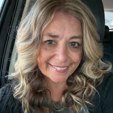 Stevie Nicks photographed by Sam Emerson in 1977 . #fleetwoodmac  #stevienicks