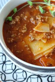 Eine Leckere Lasagnesuppe Fur Alle Am Gemeinsamen Tisch Rezept Lasagne Suppe Lecker Lebensmittel Essen