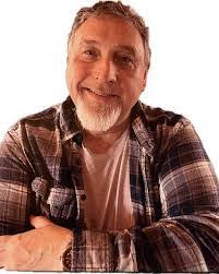 Robert Reuss's Instagram, Twitter & Facebook