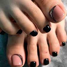 Super catalogo de diseños de uñas para pies, juveniles, bonitas, sencillas, francesas, con flores, mariposas y más para este año 2020. Ideas De Disenos De Unas Para Pies En Color Negro