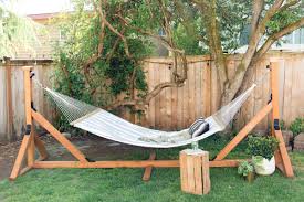 The strong stands built specifically for free standing hammocks eliminate the need for trees. How To Make A Hammock Stand Diy Hammock Stand Dunn Diy