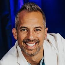 Crystal Shanks's Instagram, Twitter & Facebook