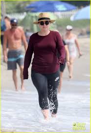 Check spelling or type a new query. Kelly Clarkson Enjoys A Day At The Beach After Opening Up About Divorce On Her Show Photo 4486164 Kelly Clarkson Pictures Just Jared