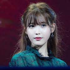 422 likes 2 comments iu iu taiwan on instagram dlwlrma iu 李知恩 아이유 이지은 leejieun kpop palette 팔레트 hairstyles with bangs kpop hair hair styles