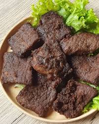 Empal gepuk versi ini bumbunya meresap ke dalam dan empuk, hampir mirip terik daging namun digoreng. Resep Aneka Jajan Pasar Dendeng Kelem Empal Gepuk Oleh Dapoersikoko Untuk 4 Porsi Bahan 500 Gr Daging Sapi Gandik Tidak Berlemak Tidak Berurat Seratnya Tampak Kasar Dan Padat Cocok Dimasak Dgn Slow