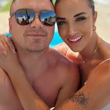 Freestanding kitchen cabinets, kitchen islands and custom bathroom  vanities. Please send us your requirements. Go Retro!!!