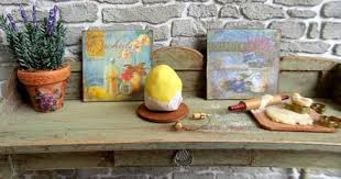 Aliment Miniature Echelle 1 12 Beurre En Motte Sur Planche En Bois Accessoire Decoration Cuisine Maison De Poupees Decorative Tray Decor Tray