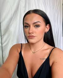 Amber Mullins (@ambermulllins) • Instagram photos and videos