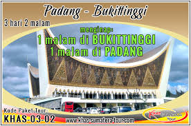 Merujuk pada namanya, bukittinggi merupakan sebuah kota yang berada pada dataran tinggi bukittinggi bisa dicapai dengan menggunakan bus dari padang. Paket Wisata Padang Bukittinggi 3 Hari 2 Malam Minangkabau Tour Sumatera Barat 3d2n Khas Sumbar Tour Wisata