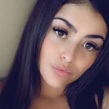 Neve Sullivan (neve2204)