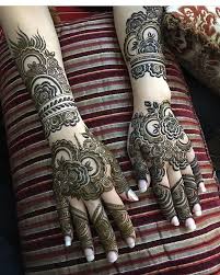7 715 Likes 35 Comments Daily Henna Inspirations Hennalookbook In On Instagram Henna Thehen Bridal Mehndi Designs Mehndi Designs Dulhan Mehndi Designs
