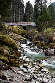 Auf dem wildewasserweg können die wanderer alle verschiedenen erscheinungsformen von wasser ansehen: Wie Ich Mich In Das Wandern Im Stubaital Und Den Wilde Wasser Weg Verliebte