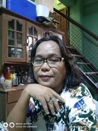 As you look forward to starting the New Year with a fresh desire to study  God's Word, be sure to get one of the best study Bibles I've found: the  Large Print