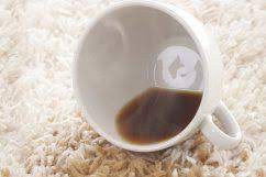 Passez un couteau à beurre sur les fibres du tapis pour détacher les résidus de sang. Comment Enlever Une Tache De Cafe Sur Son Tapis Tout Pratique Tache Cafe Enlever Les Taches De Cafe Nettoyer Tapis