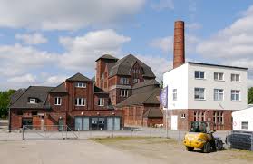 Zum wohnhaus, einem soliden und teilunterkellerten mauerwerksbau, gehört ein ca. Teltow Alte Biomalz Fabrik Verwaltungsgebaude Gebaude Haus