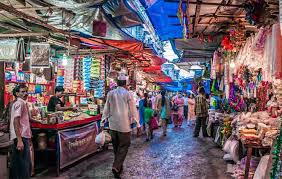 Shopping at Famous Street Markets of Mumbai