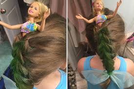 The host over at my imaginary blog admits that her daughters usually having a natural birds' nest hairstyle. Easy Mermaid Hair Style For Little Girls On Crazy Hair Day