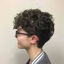 When picking a short hairstyle for your curly hair, you do not have to confine yourself to the ordinary. 15 New Short Hairstyles For Women With Curly Hair Short Hairstyless