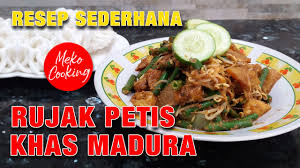 Tipat cantok, tipat kuah kare, rujak kuah pindang, rujak cuka, dan rujak bumbu kacang. Cara Membuat Kotokan Pindang Yang Legit Ala Meko Cooking Youtube