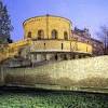 The old church on the same site was a simple basilica. Https Encrypted Tbn0 Gstatic Com Images Q Tbn And9gcqlzpccmkk66vn3gg5r97vbmz0nra8gtduen Tyz1gjsf8rfcdn Usqp Cau