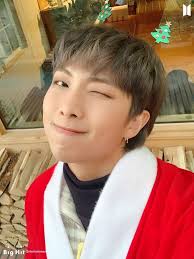 Love y'all and Merry Christmas 🎄🎁 May your Christmas bring you blessings  and happiness for the year to come. Merry Christmas, my lovely fan❤️🥰🎄🫰 