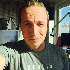 104.6 rtl top40 channel presents their listeners with the 40 most popular hits in berlin and brandenburg. 104 6 Rtl Berlins Hitradio Home Facebook