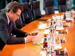 Elon musk decided to exit openai, an artificial intelligence research group, over disagreements about the company's development, tesla inc.'s chief executive officer said in a twitter post. Andreas Scheuer News Infos Von Business Insider