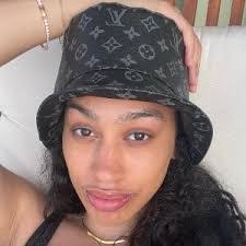 Marie Hamby's Instagram, Twitter & Facebook