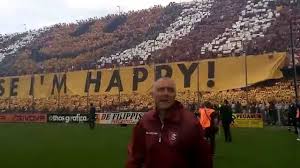 Unione sportiva salernitana 1919 page on flashscore.com offers livescore, results, standings and match details (goal scorers, red cards, …). Because I M Happy Salernitana 09 05 2015 Youtube