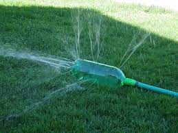 27 creative and inexpensive ways to keep kids busy this summer diy lawn diy sprinklers diy greenhouse plans
