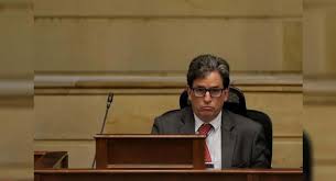 Entre 2005 y 2007 fue elegido chairman del comité de . Alberto Carrasquilla Ya Tendria Lista Su Renuncia Como Ministro De Hacienda De Colombia