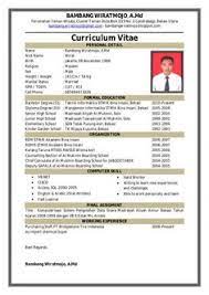 Gak harus menunjukkan foto, kamu bisa menonjolkan keahlian desain yang kamu miliki. 50 Contoh Cv 2021 Ideas Creative Cv Creative Cv Template Curriculum Vitae