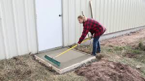 *we had a massive driveway pour in the frontyard this day which is why there was so many guys* in this video we show you how to pour your basic 16 x 12 concrete slab! How To Pour A 4 X 4 Concrete Slab With The Gatorbar Rebar Kit Youtube