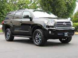 By lauran from midway ky. 2016 Toyota Sequoia Sr5 4wd Third Seat Sunroof Backup Lifted