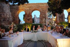Soho boutique castillo de santa catalina hotel se encuentra a un corto paseo a pie de la parroquia san miguel de miramar. Castillo De Santa Catalina Wedding Deco Wedding Spain Castle Wedding