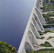 Daniel Johnson Dam Quebec Canada Register At Www Wildcanadasalmon Com For 50 Off Your First Order Closing Soon Quebec Discover Canada Dam