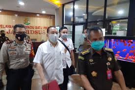 Dua kasus dugaan suapnya itu yakni, terkait pengurusan fatwa mahkamah agung (ma) serta penghapusan nama joko soegiarto tjandra dari daftar pencarian orang (dpo). Kasus Djoko Tjandra Merupakan Skandal Mafia Peradilan